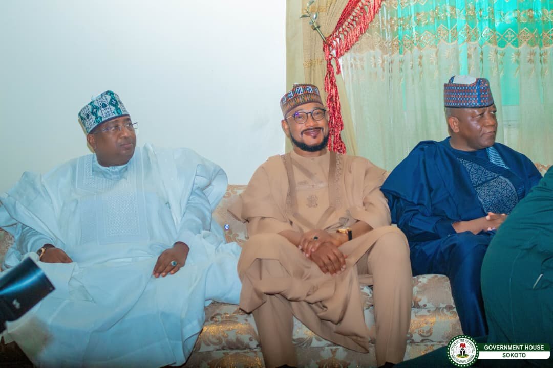 Senator Yari leads campaign council delegation to the Sultan of Sokoto